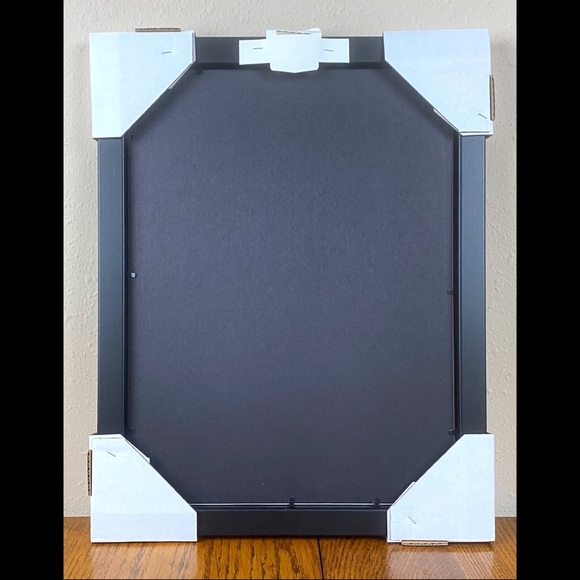 **SOLD** GUCCI TOTE BAG Print by Fairchild Paris Framed Artwork 14” x 18” - Picture 2 of 5